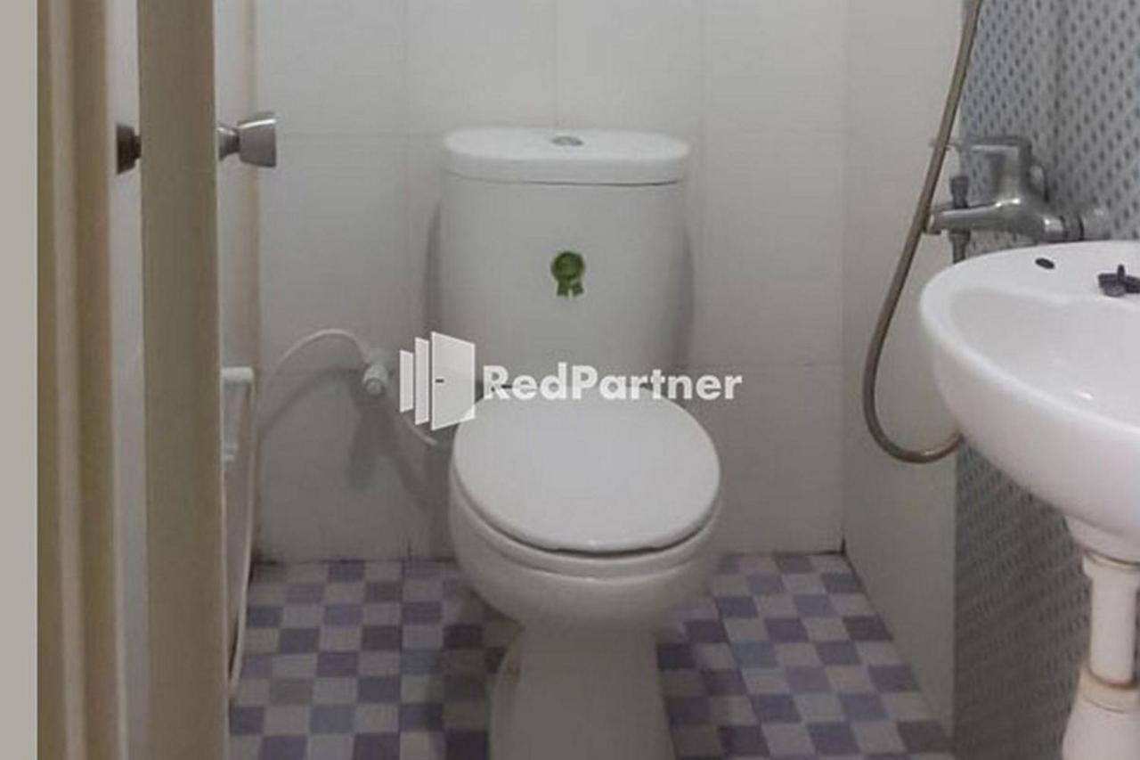 Guest House Anak Raja Pangkalan Bun Syariah Mitra Reddoorz 外观 照片