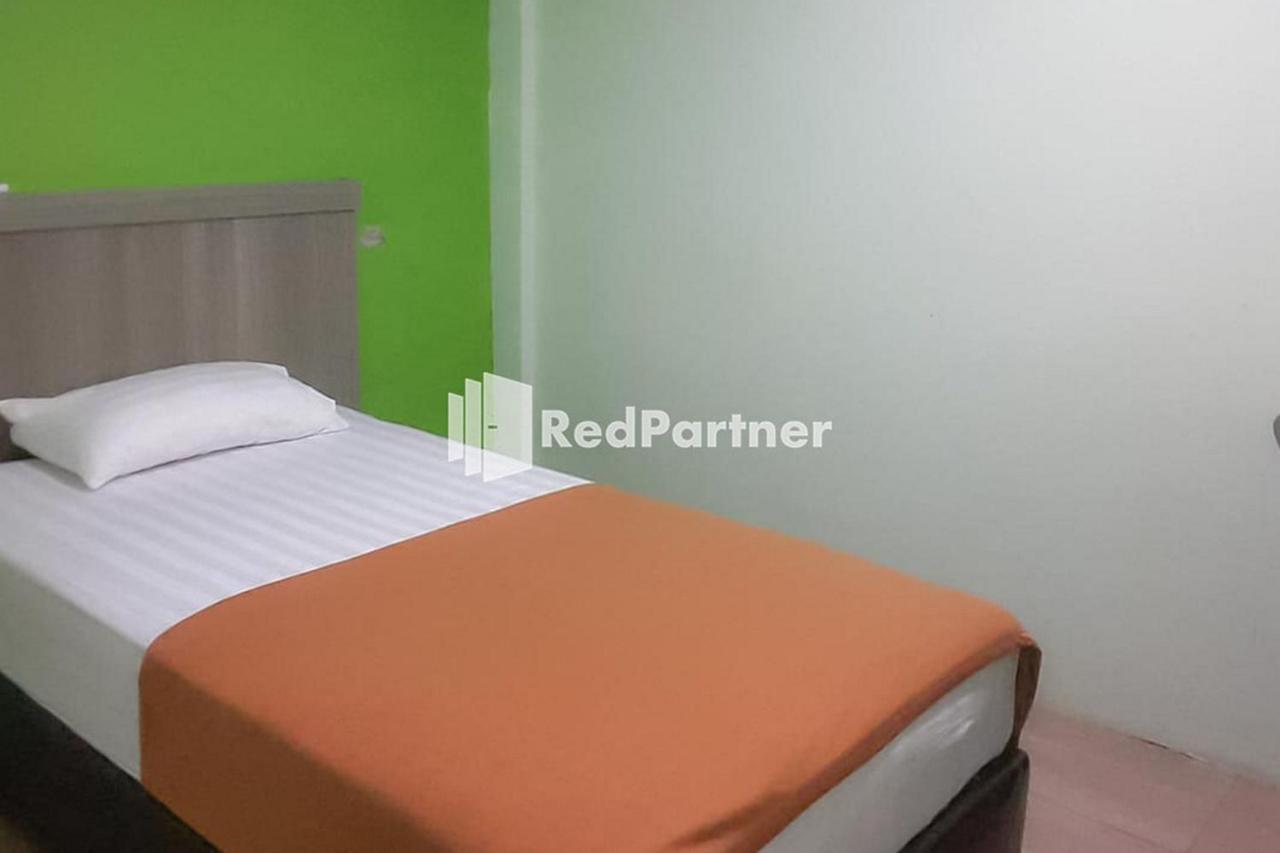 Guest House Anak Raja Pangkalan Bun Syariah Mitra Reddoorz 外观 照片